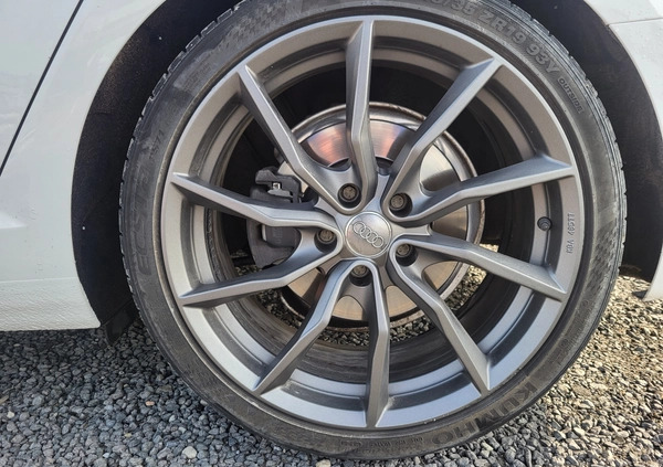 Audi A4 cena 119900 przebieg: 63000, rok produkcji 2019 z Dębica małe 154